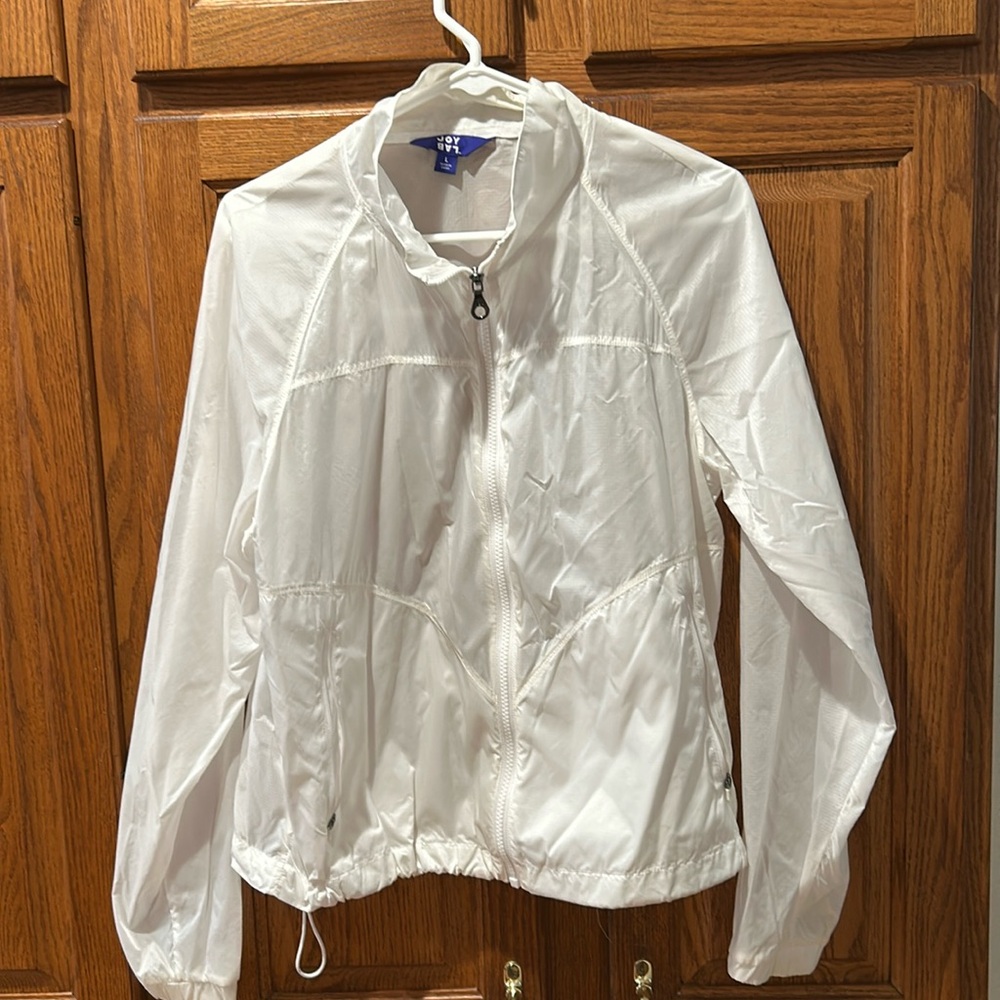 Women’s windbreaker